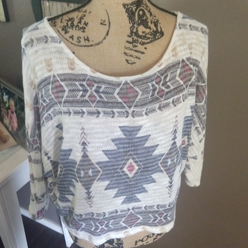 Blu Pepper Aztec Knit Top Sz S